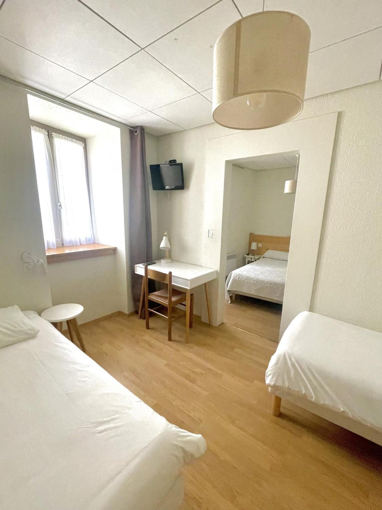Hotel La Citadelle La Canourgue Zimmer foto